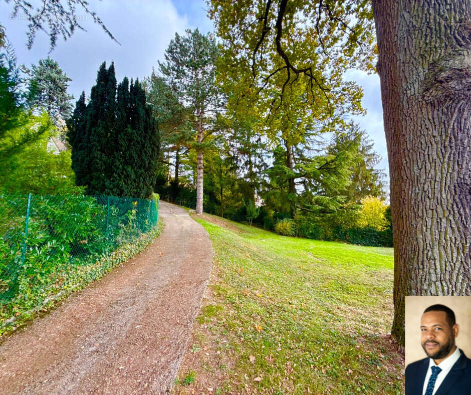 Maison à JOUY-EN-JOSAS