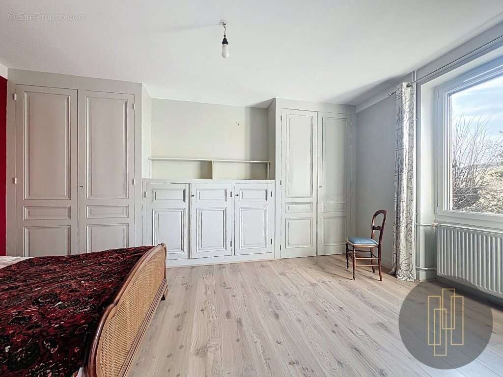 Maison à VILLEFRANCHE-SUR-SAONE