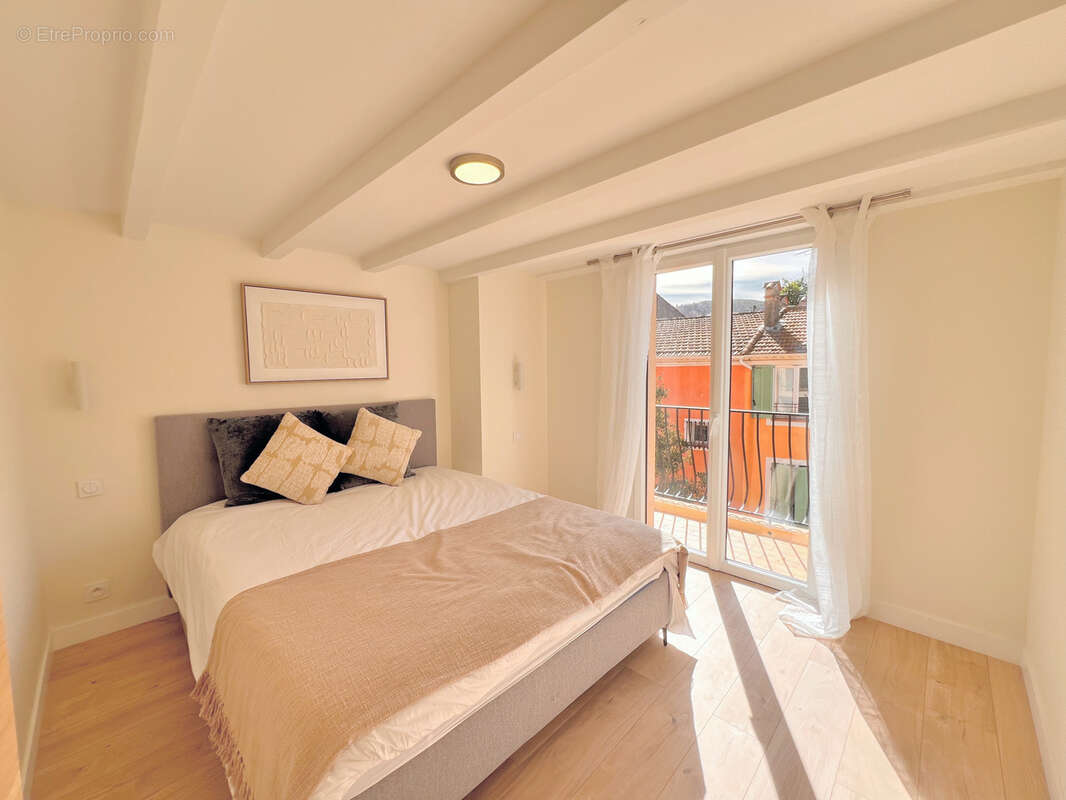 Appartement à MANDELIEU-LA-NAPOULE