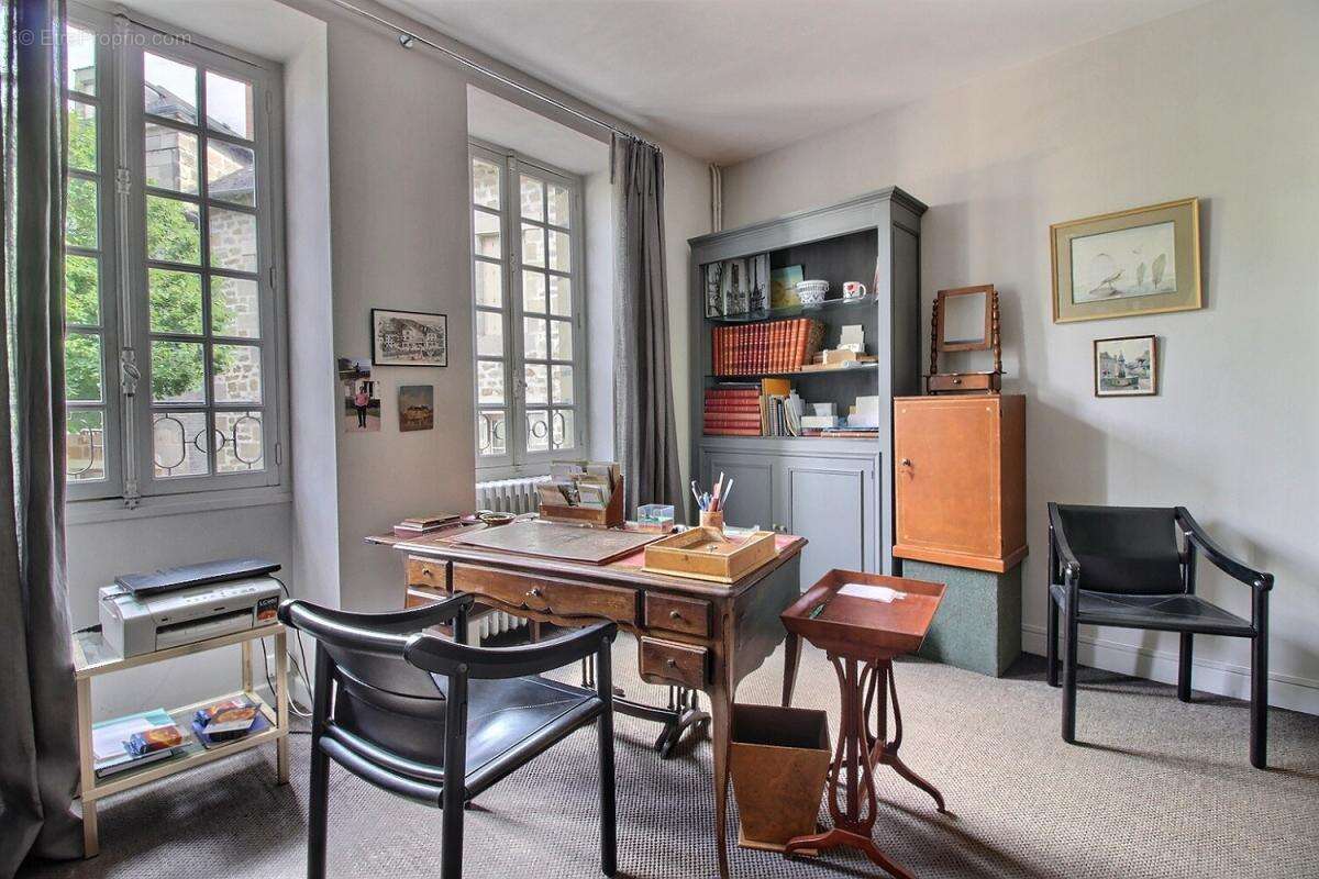 Maison à BRIVE-LA-GAILLARDE