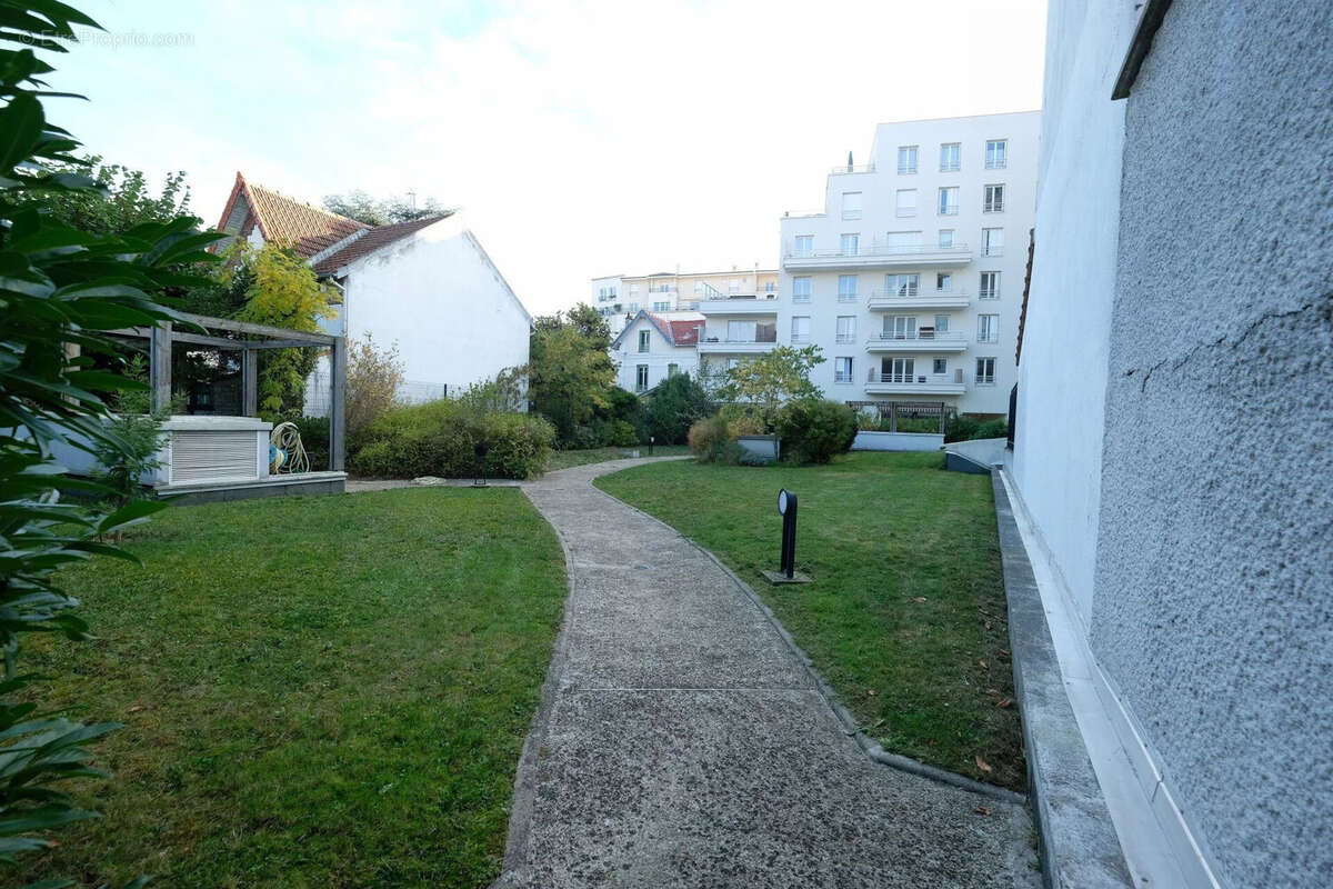 Appartement à COLOMBES