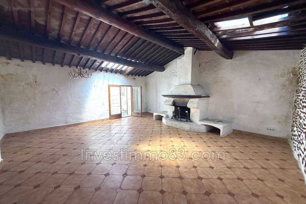 Maison 91 m² à Peypin  - photo 8