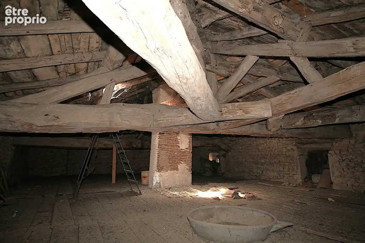 OINGT Maison en pierres de 166 m² + jardin attenant et vue - photo 15