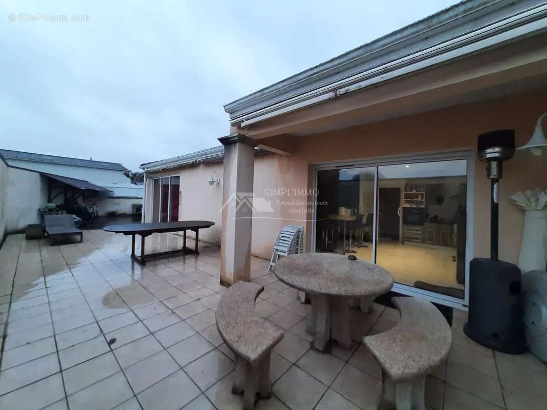 Maison à SAINT-SULPICE-DE-ROYAN