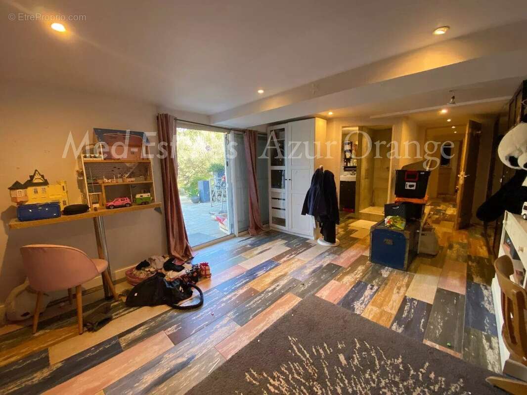 Maison à LA GARDE-FREINET