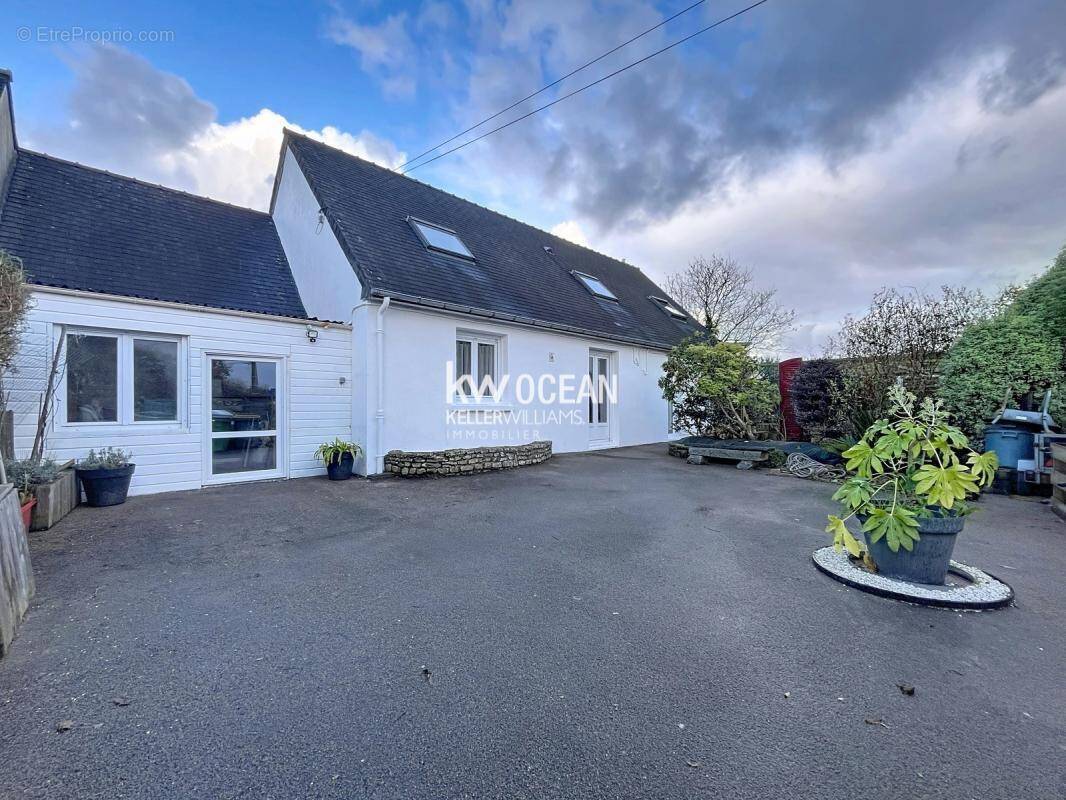 Maison à GUIPRONVEL