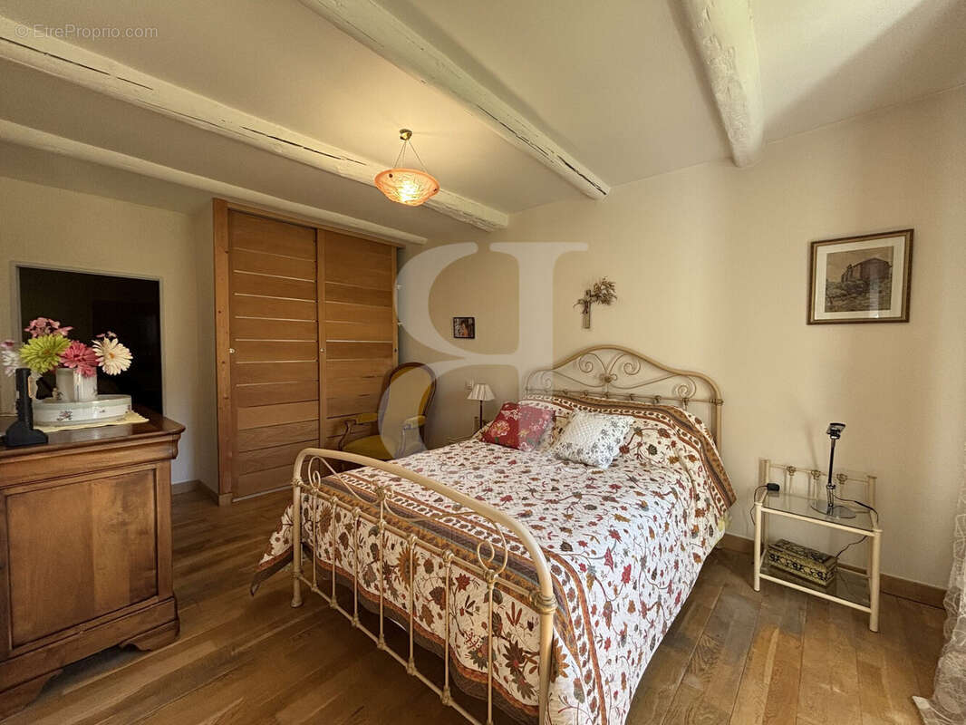 Maison à VAISON-LA-ROMAINE