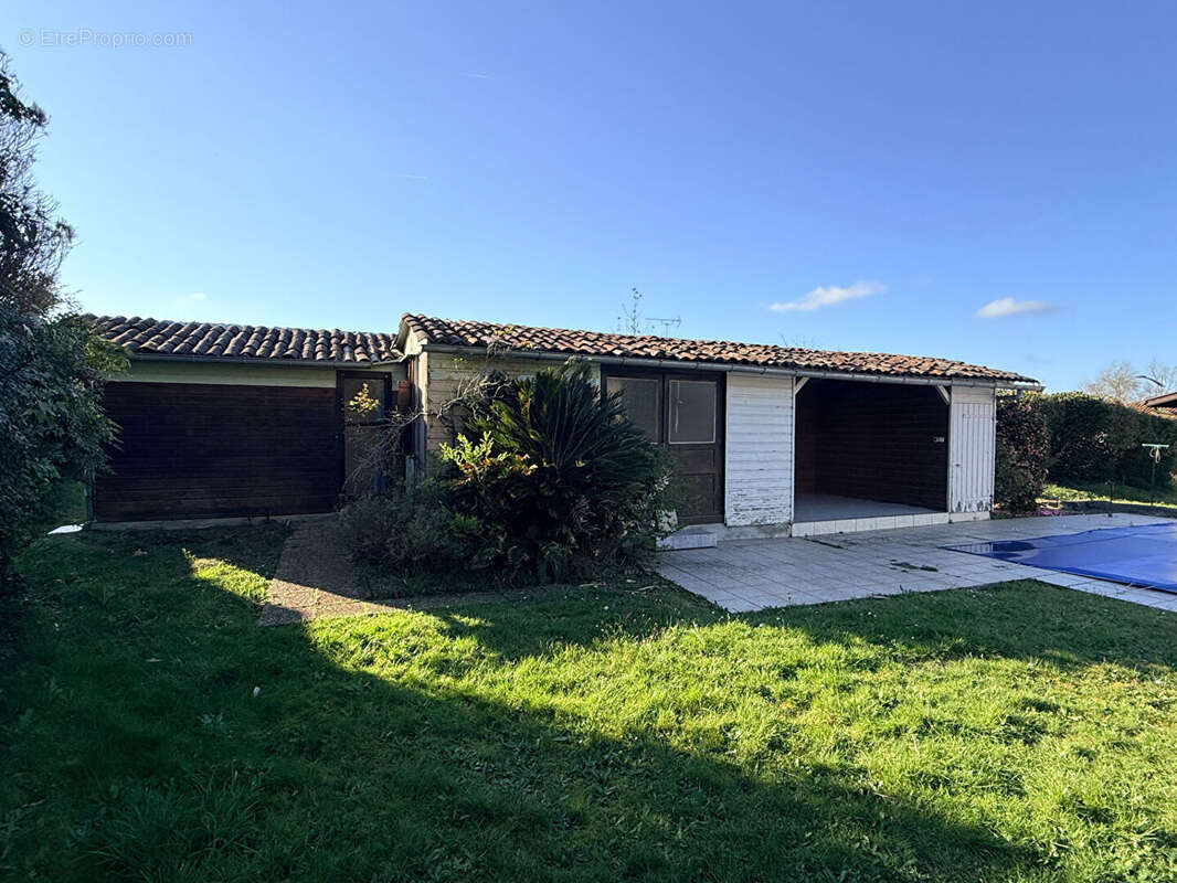 Maison à SAINT-MARTIN-DE-SEIGNANX