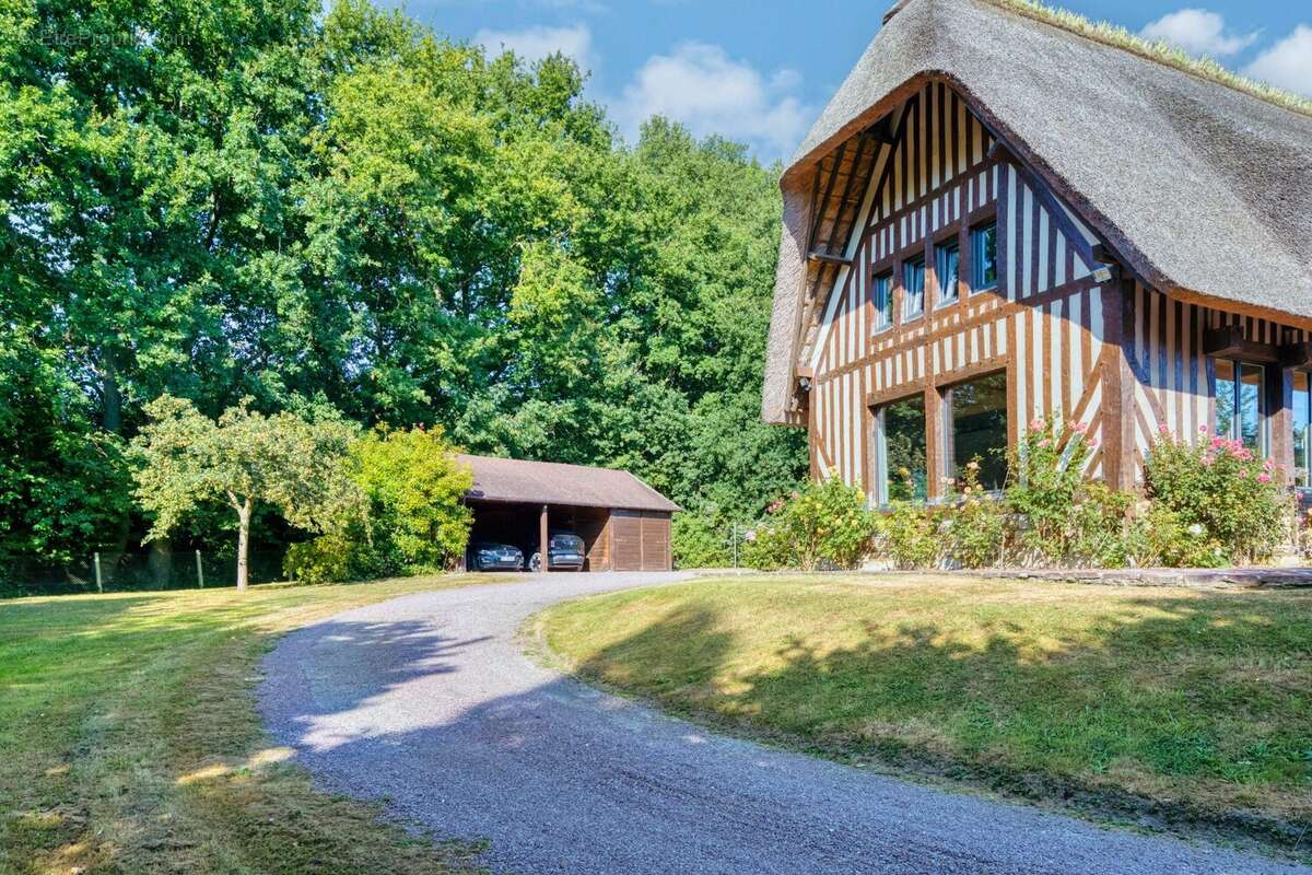 Maison 231 m² à Pont-L'eveque  - photo 3