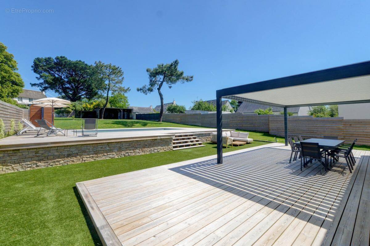 Maison à LA TURBALLE