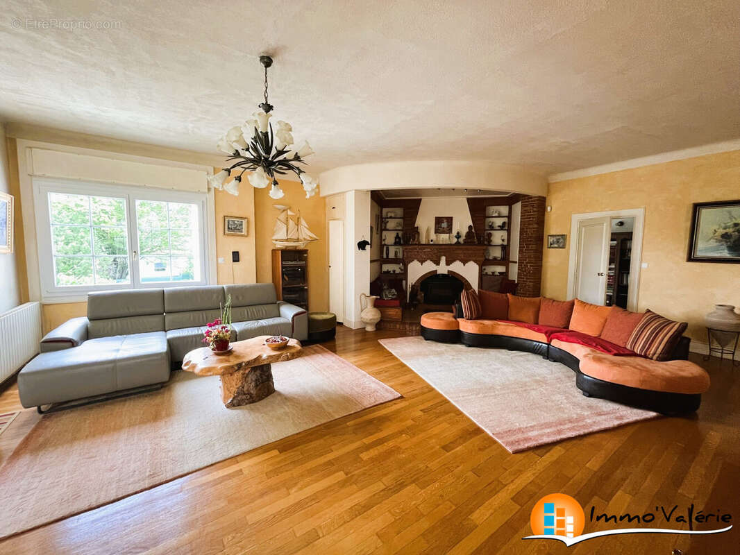 Maison 761 m² à Jeanmenil  - photo 8