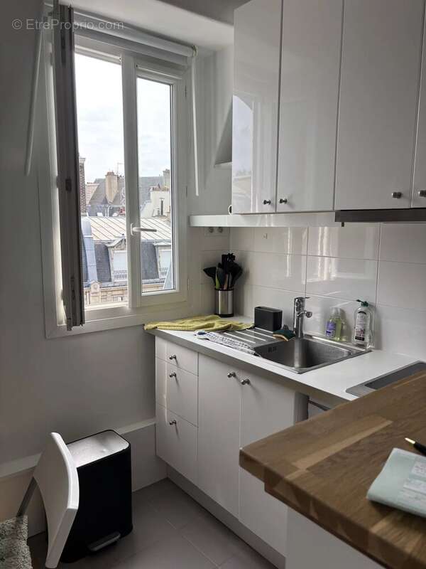Appartement à PARIS-17E