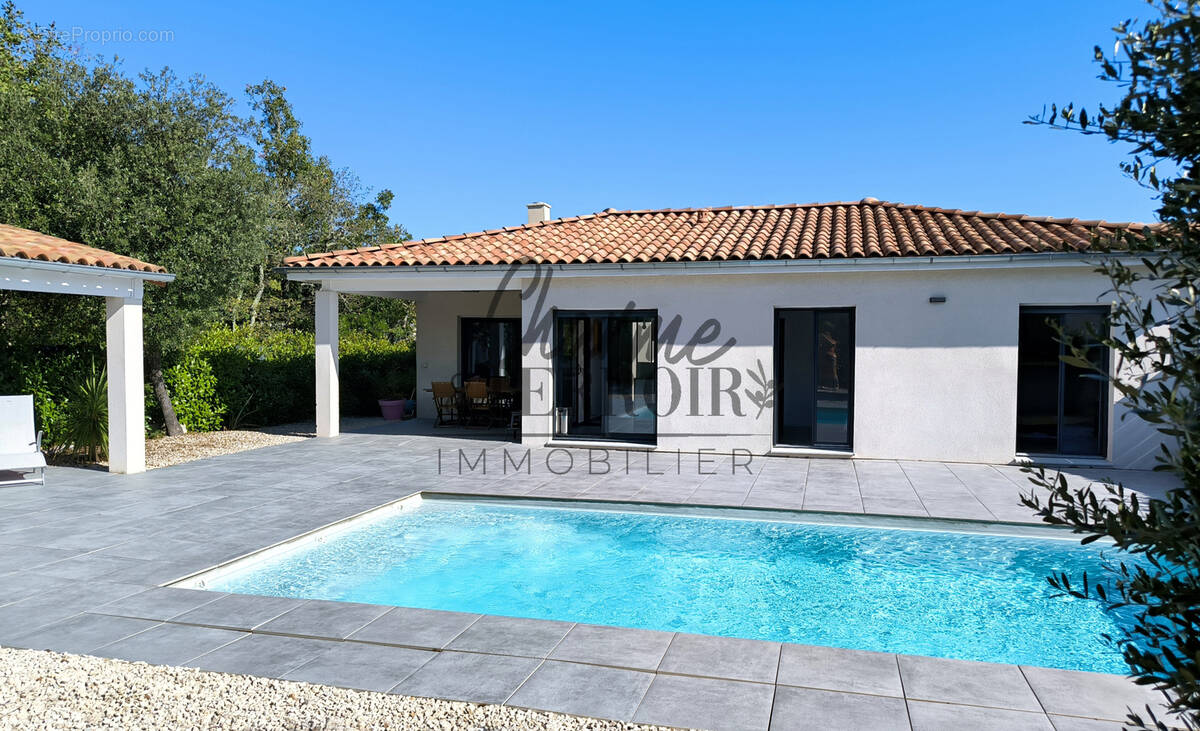Maison à UZES