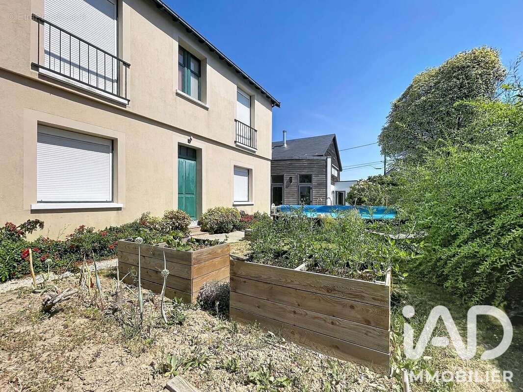 Maison 246 m² à Orvault  - photo 4