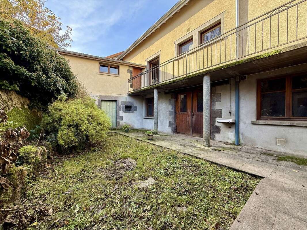 Maison à PONTGIBAUD