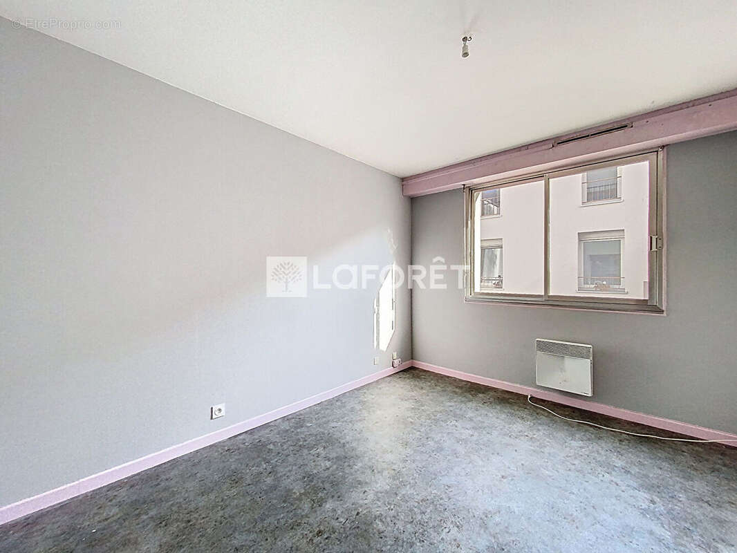 Appartement à CONTREXEVILLE