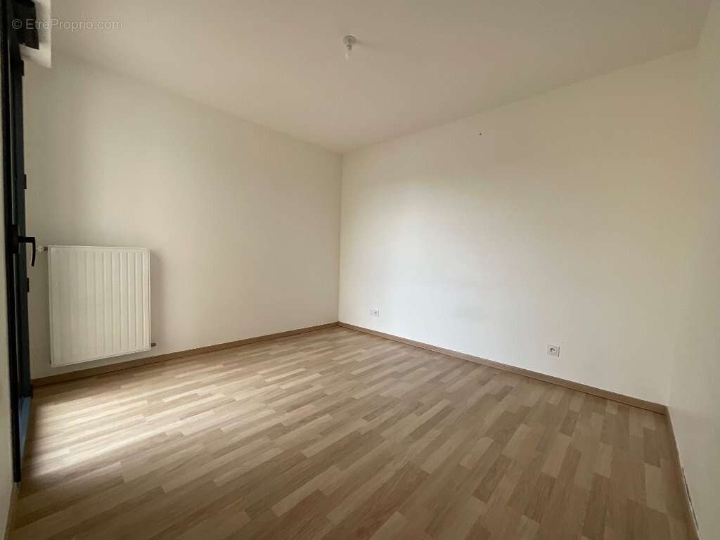 Appartement à SAINT-JUST-SAINT-RAMBERT