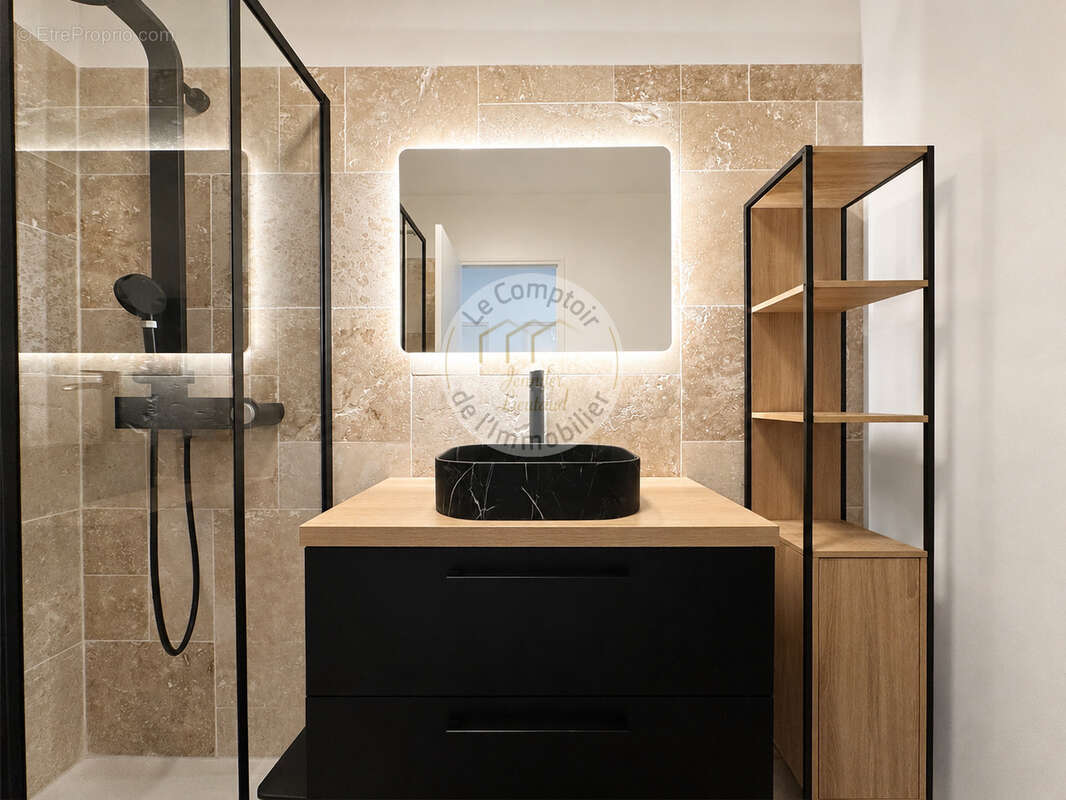 Appartement à MARSEILLE-9E