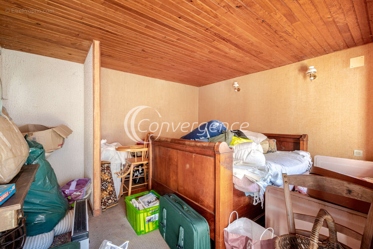 Maison à SAINT-PRIEST-LIGOURE