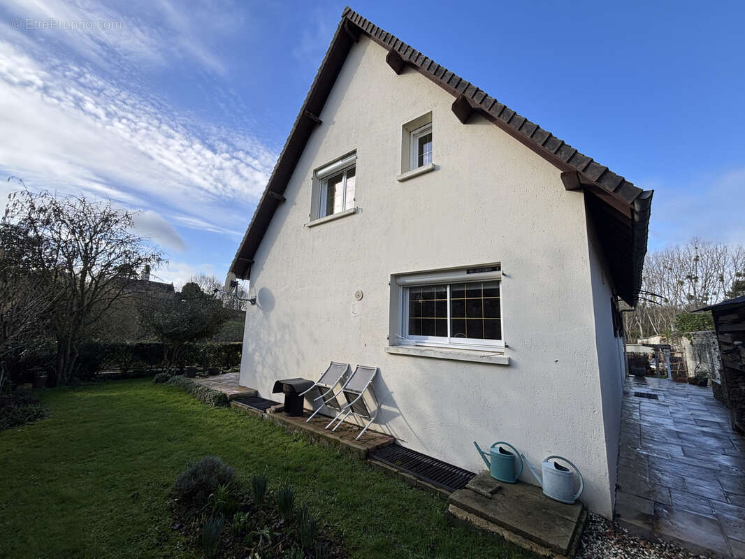 Maison à COLOMBIERS-SUR-SEULLES