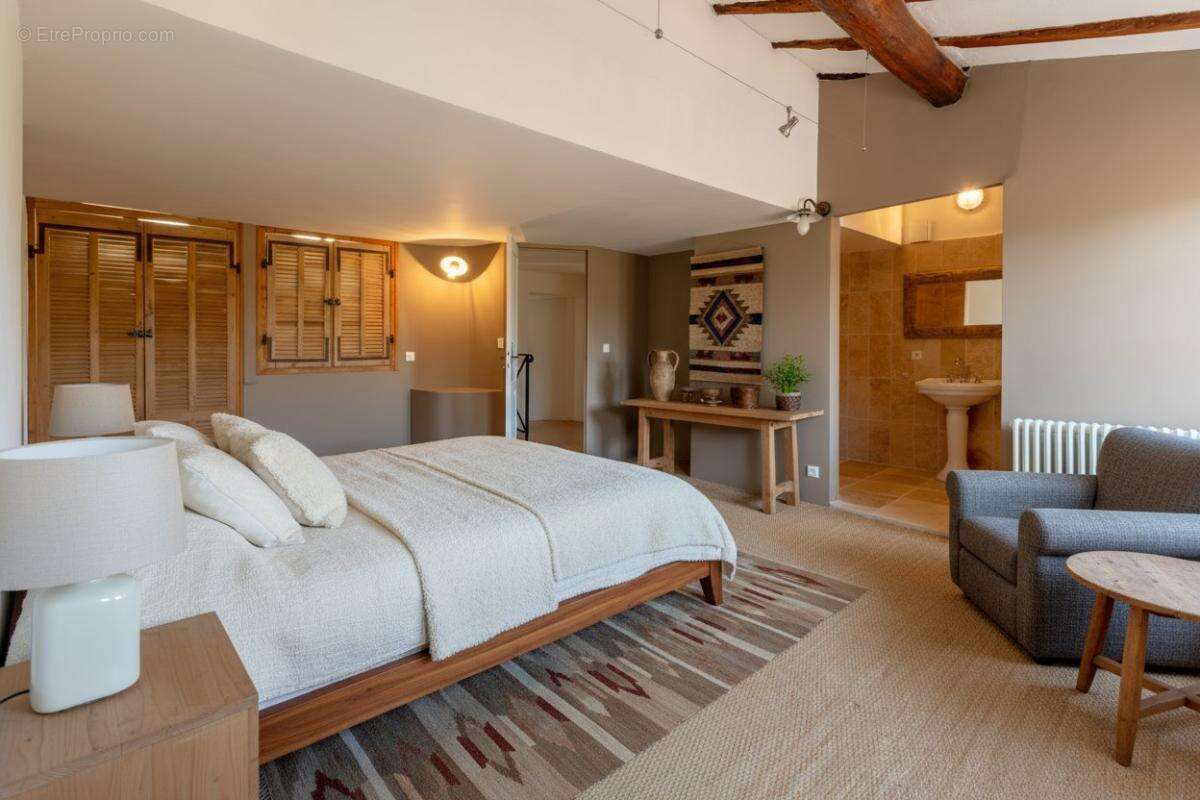 Maison à LA MOTTE-D&#039;AIGUES