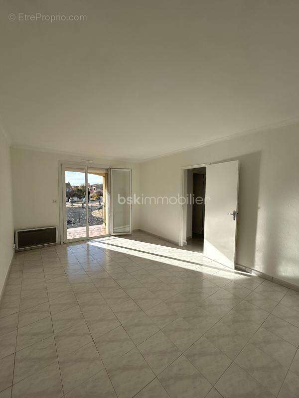 Maison à LIGNAN-SUR-ORB