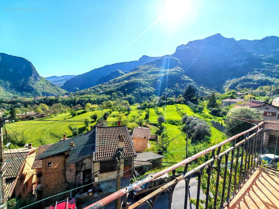 Appartement à LANTOSQUE