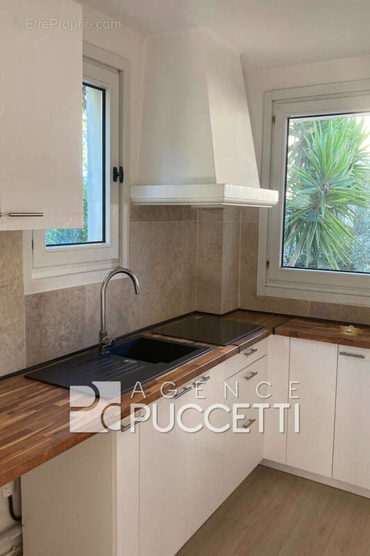 Appartement 62 m² à Vence  - photo 2
