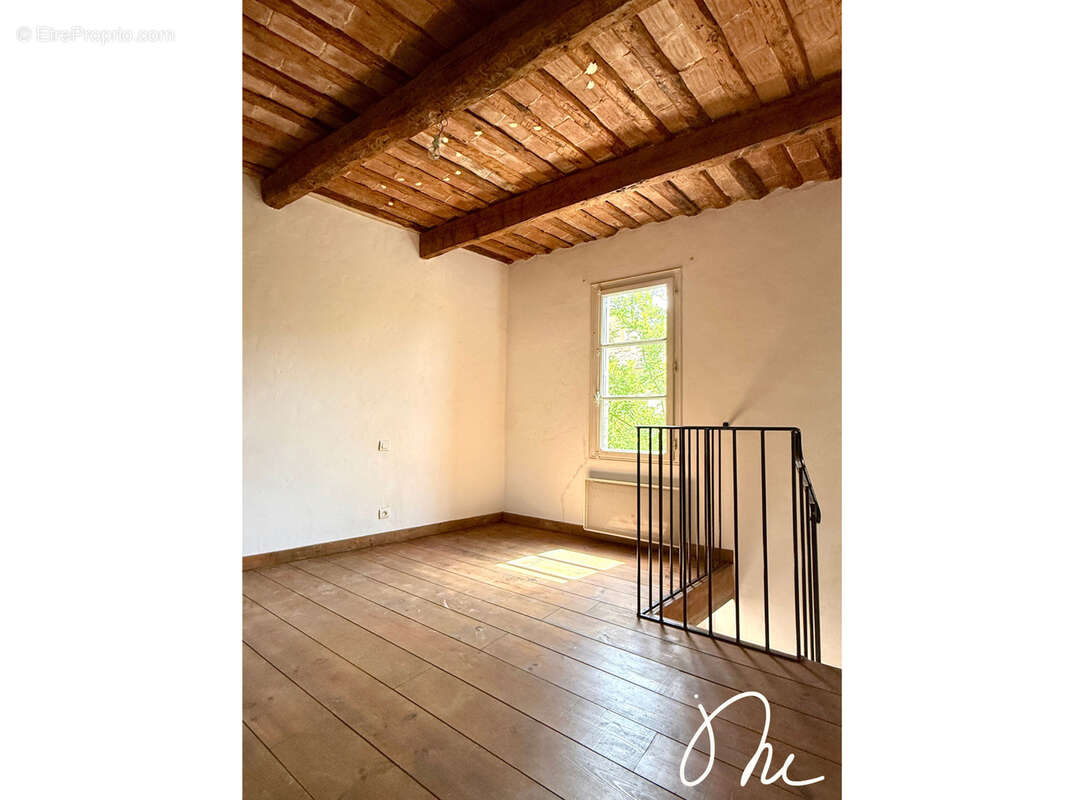 Maison à SAINT-QUENTIN-LA-POTERIE