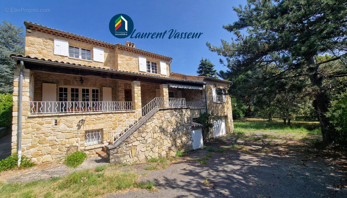 Maison à DIEULEFIT