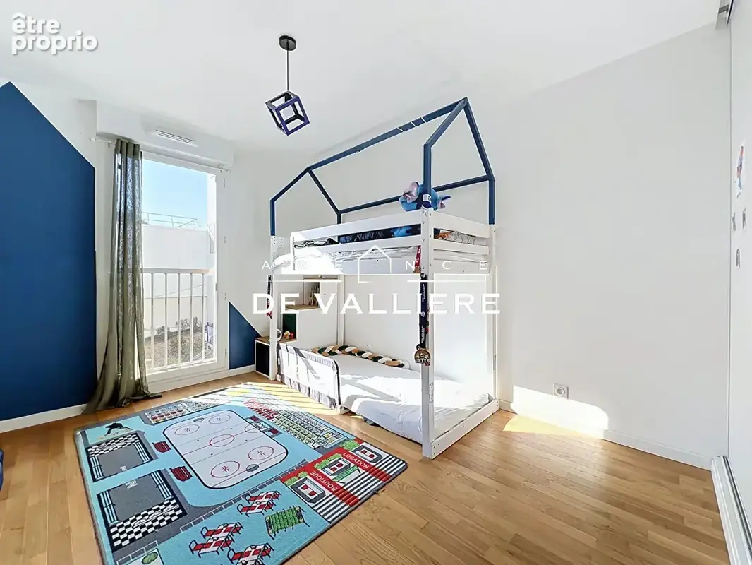 RUEIL-MALMAISON - Plateau - Appartement avec balcon et box - photo 13