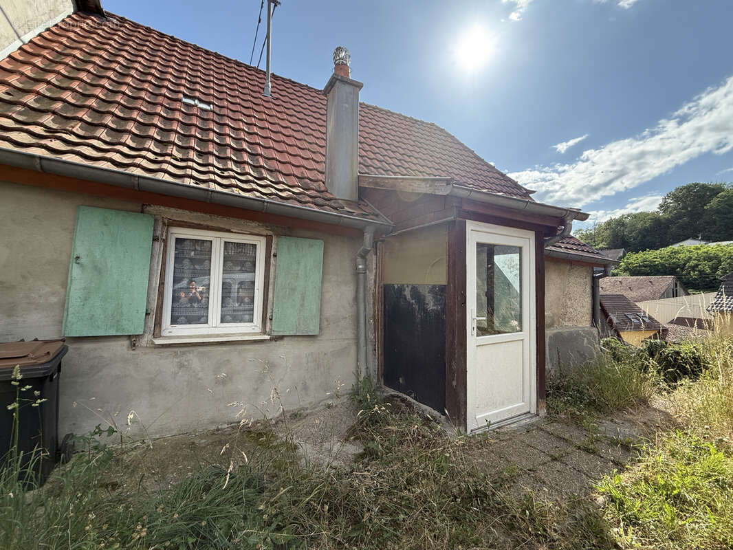 Maison de village avec grange et dépendances - photo 6