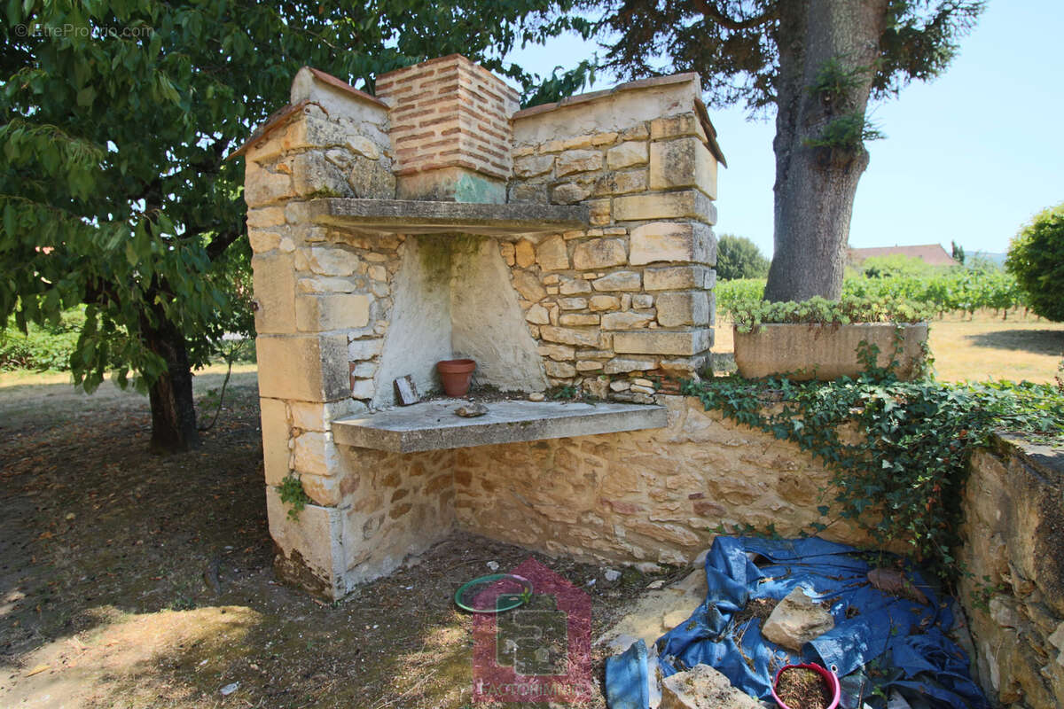 Bel ensemble en pierre gros potentiel !! - photo 41