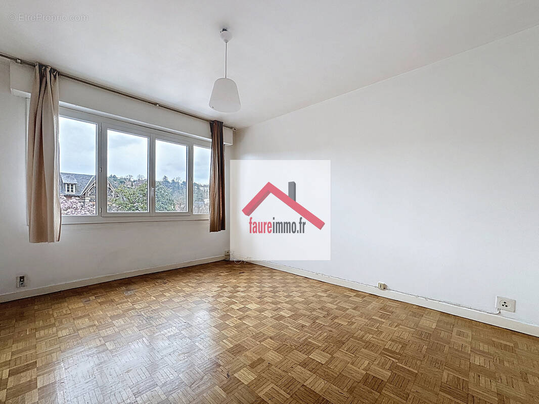 Appartement à BRIVE-LA-GAILLARDE