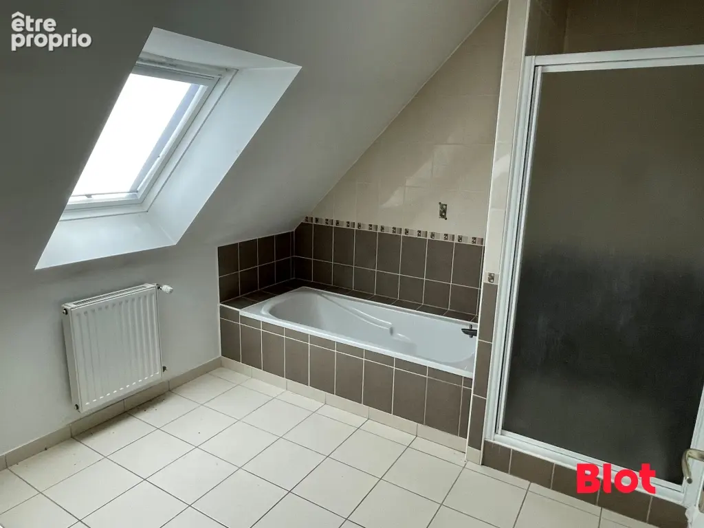 Maison 93 m² à Romagne  - photo 7