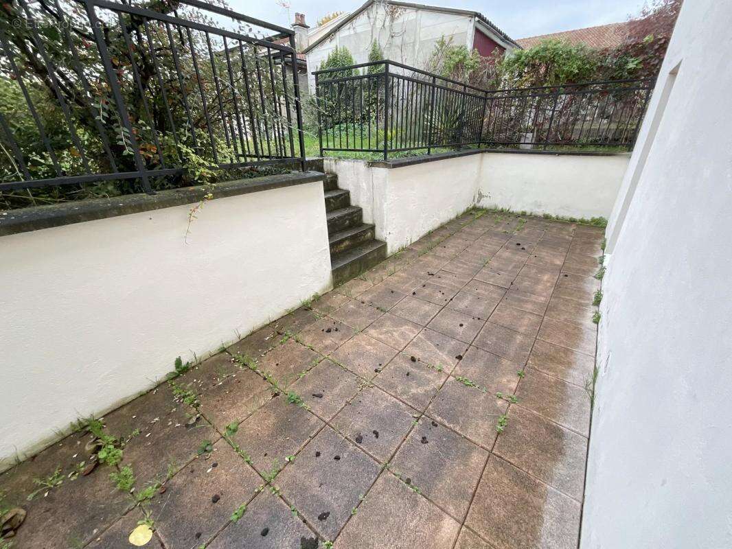 Maison à SAINTE-SAVINE