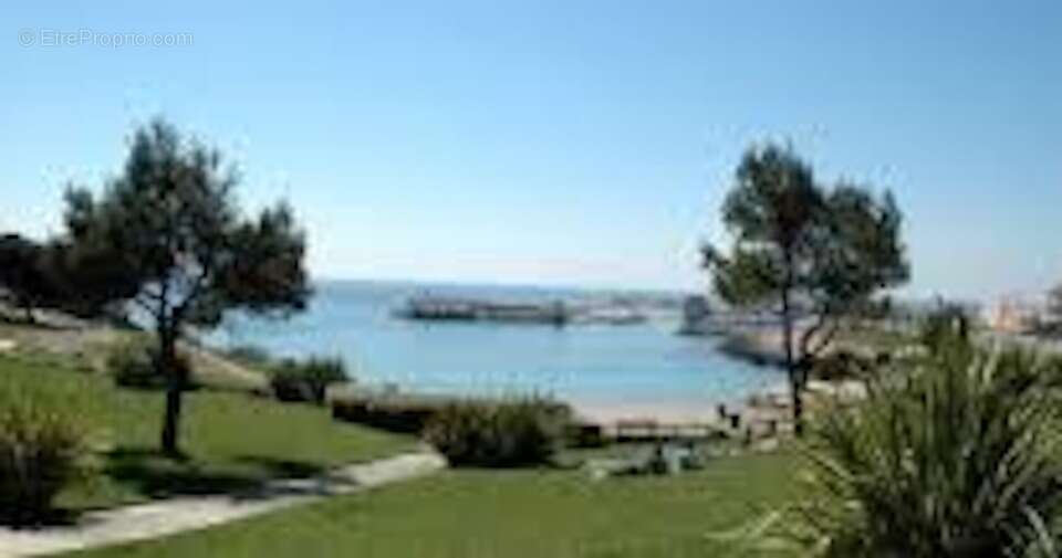 Terrain 234 m² à Port-De-Bouc  - photo 2