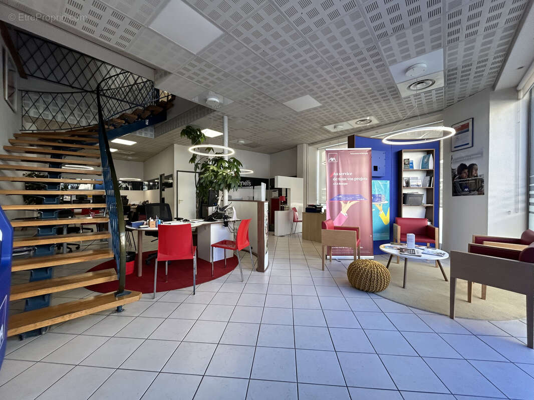 Commerce à LEZIGNAN-CORBIERES