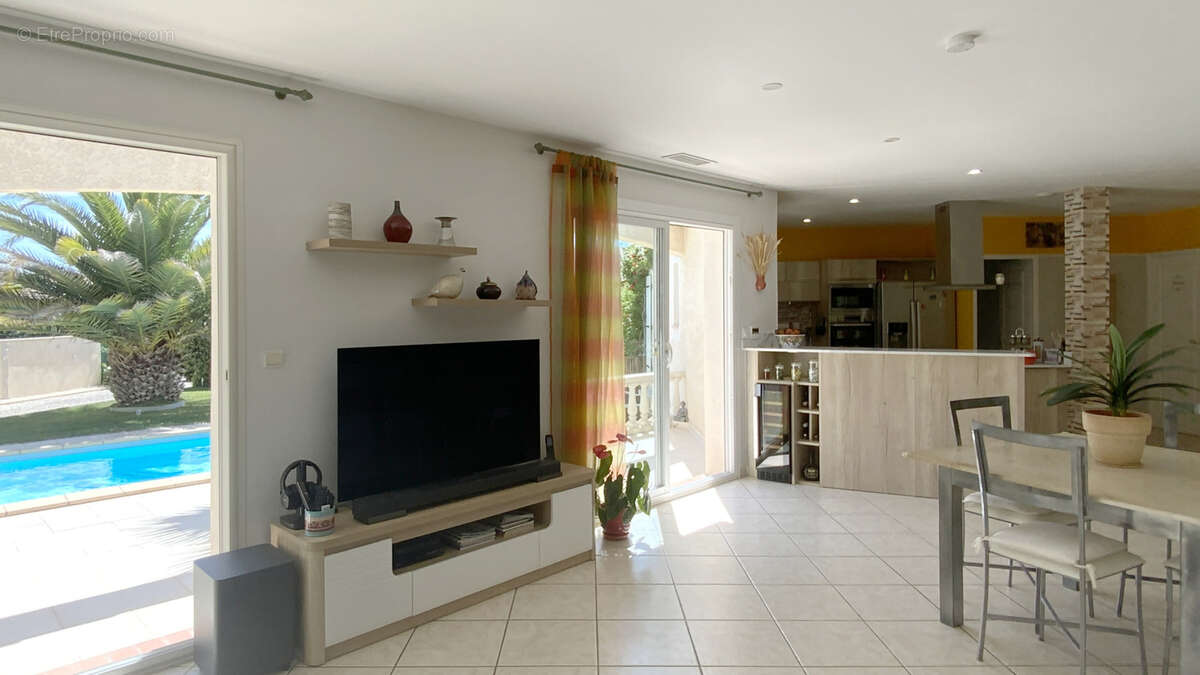 Maison à UZES