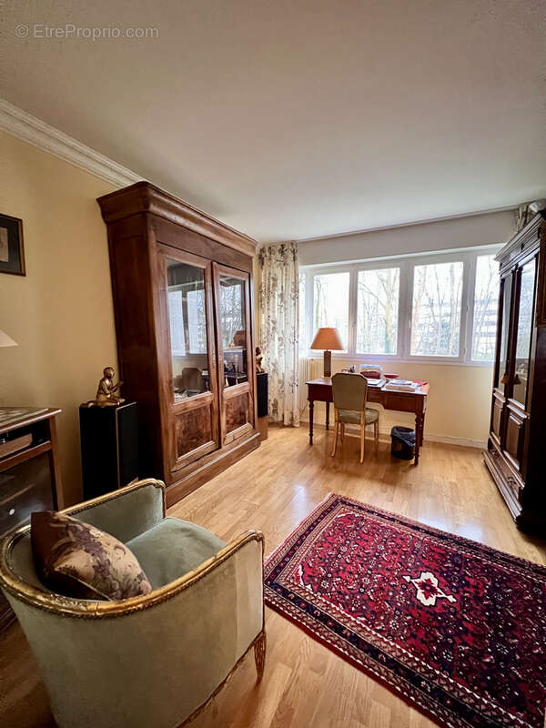 Appartement à VAUX-LE-PENIL