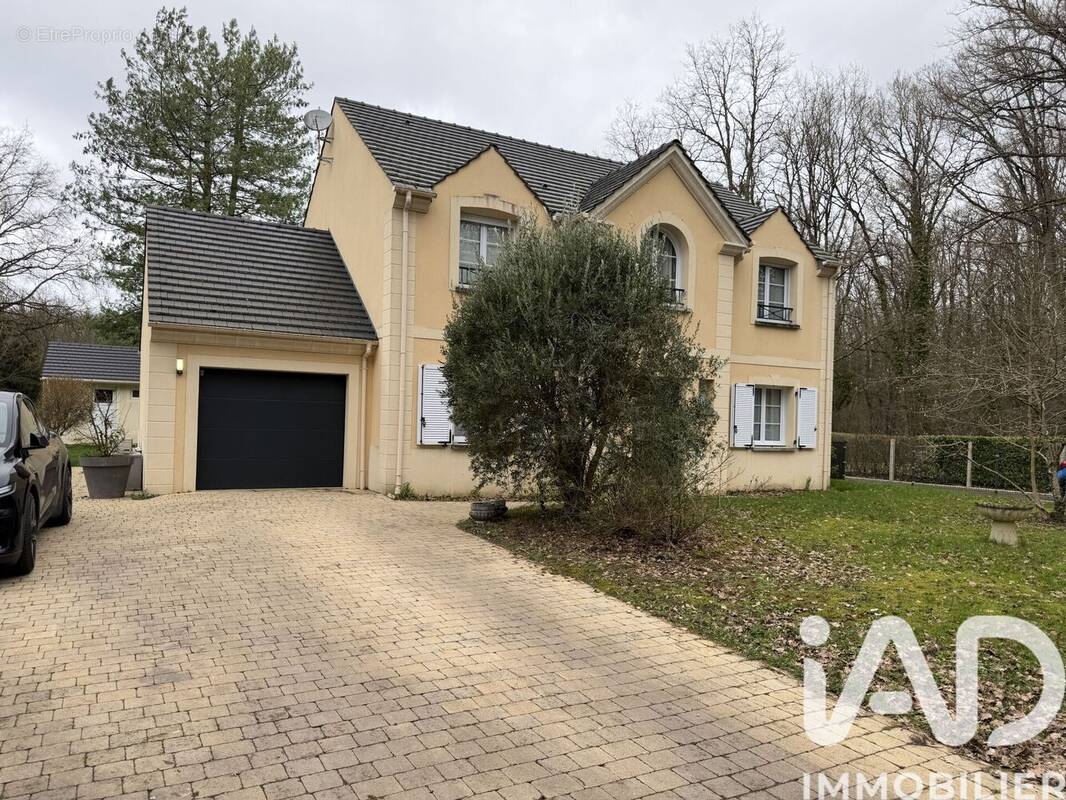 Photo 1 - Maison à LIVRY-SUR-SEINE