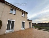 Maison à VIVIER-AU-COURT