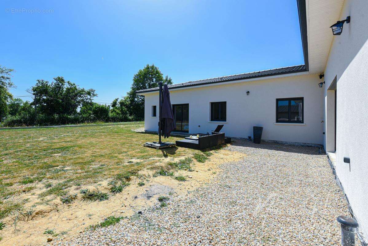 Maison 157 m² à Saint-Maurice-Les-Brousses  - photo 17