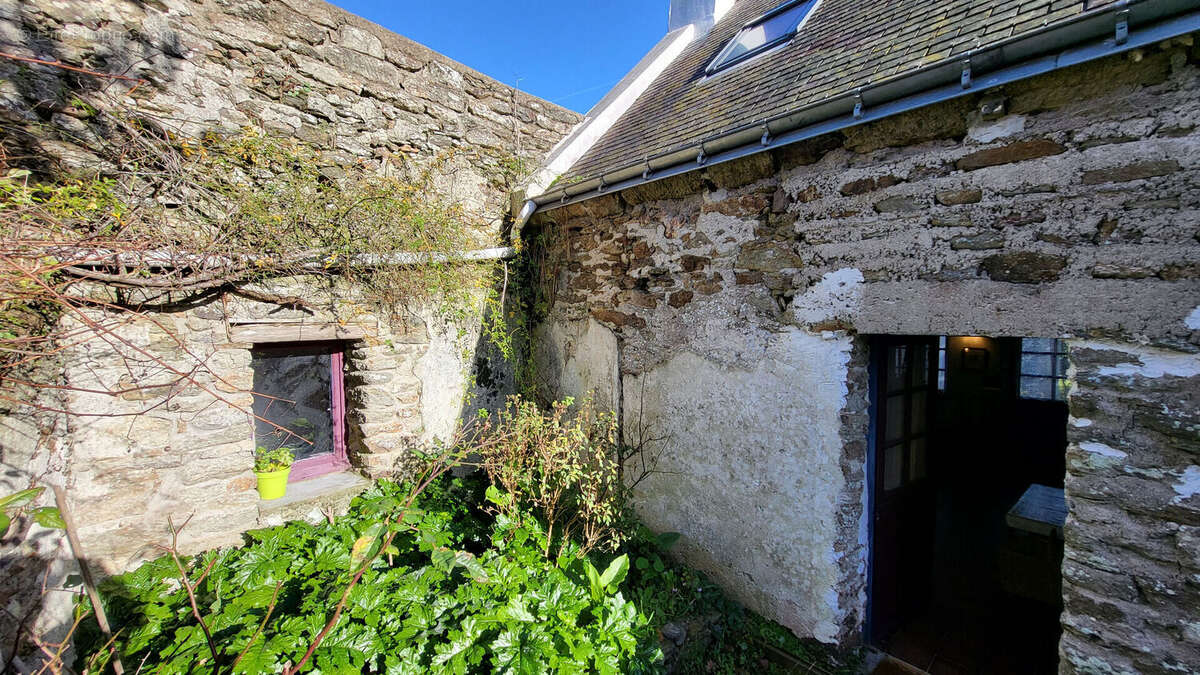 Maison à LE PALAIS