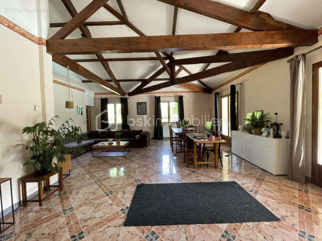 Maison à GIROUSSENS