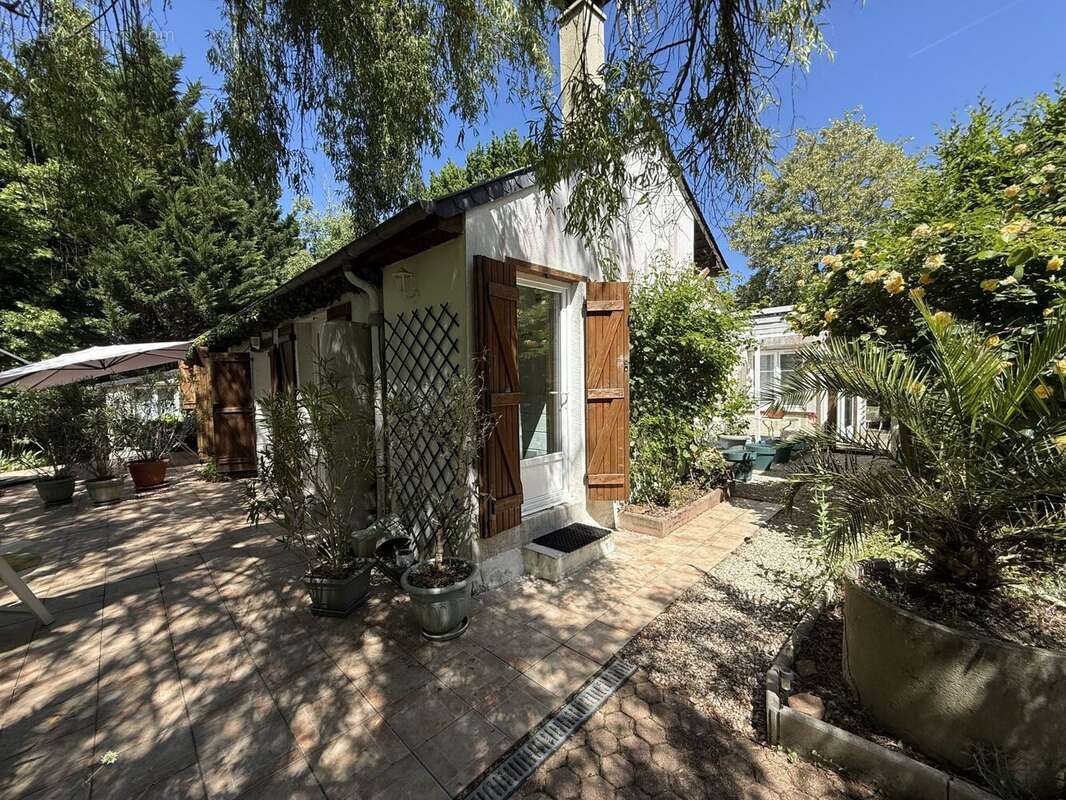 Maison à AZAY-LE-RIDEAU