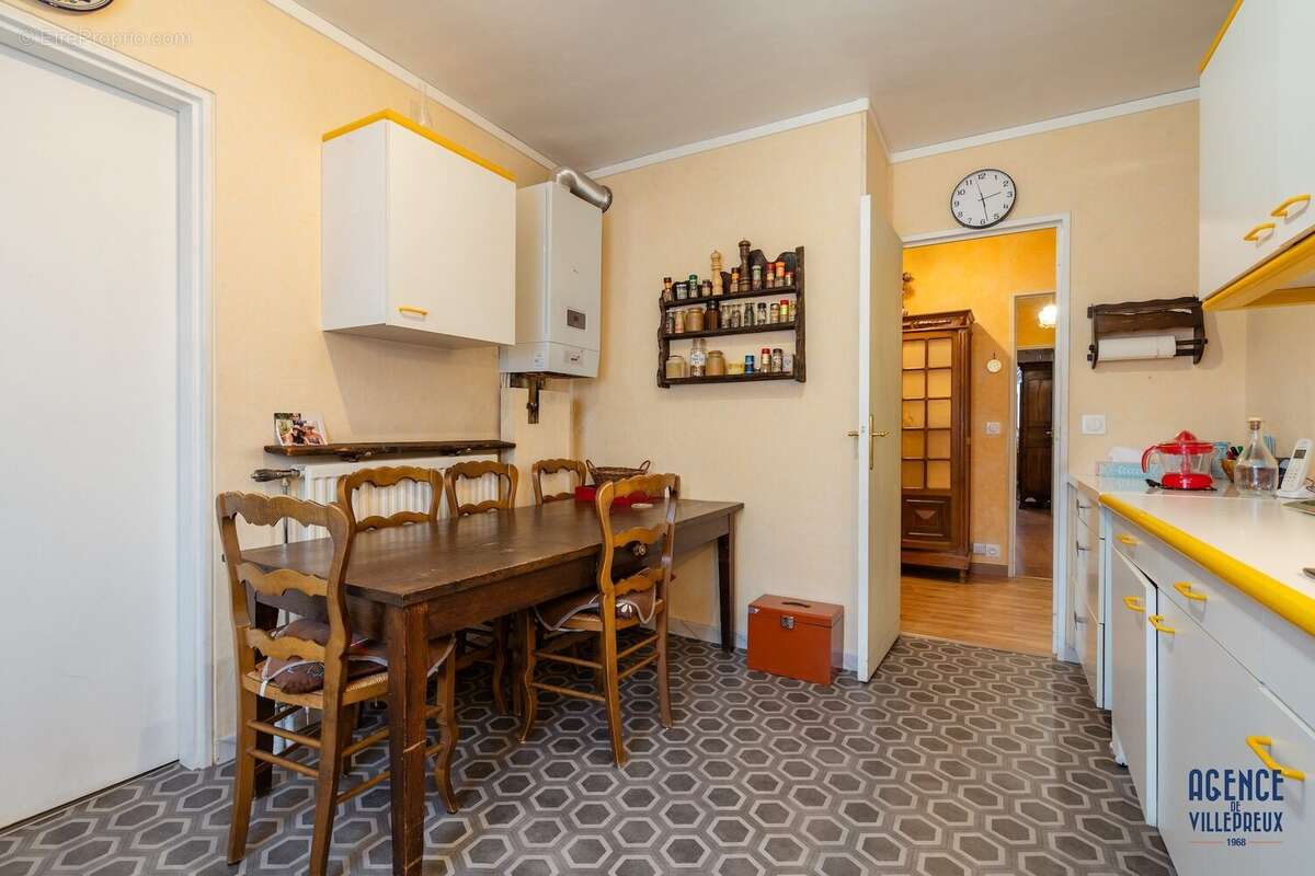 Appartement à VILLEPREUX