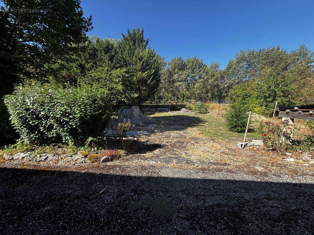 Maison 60 m² à Cagnac-Les-Mines  - photo 7