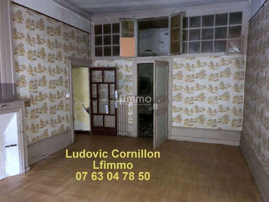 Maison à PIERRE-BUFFIERE