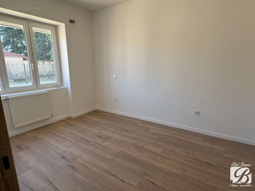 Appartement à BALAN